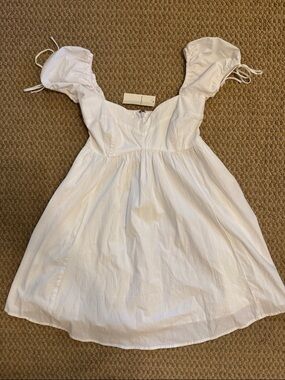 Abercrombie & Fitch White Sweetheart Puff-Sleeve Mini Dress